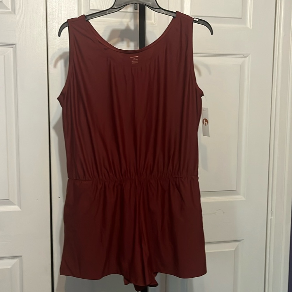 Honeymark Sleeveless One-Piece Swim Romper in Burgundy